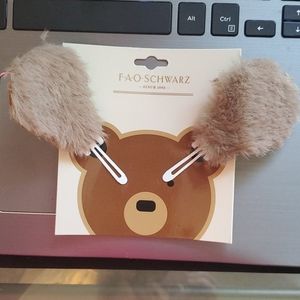 nip girls fao Schwarz fur teddy bear hair clips